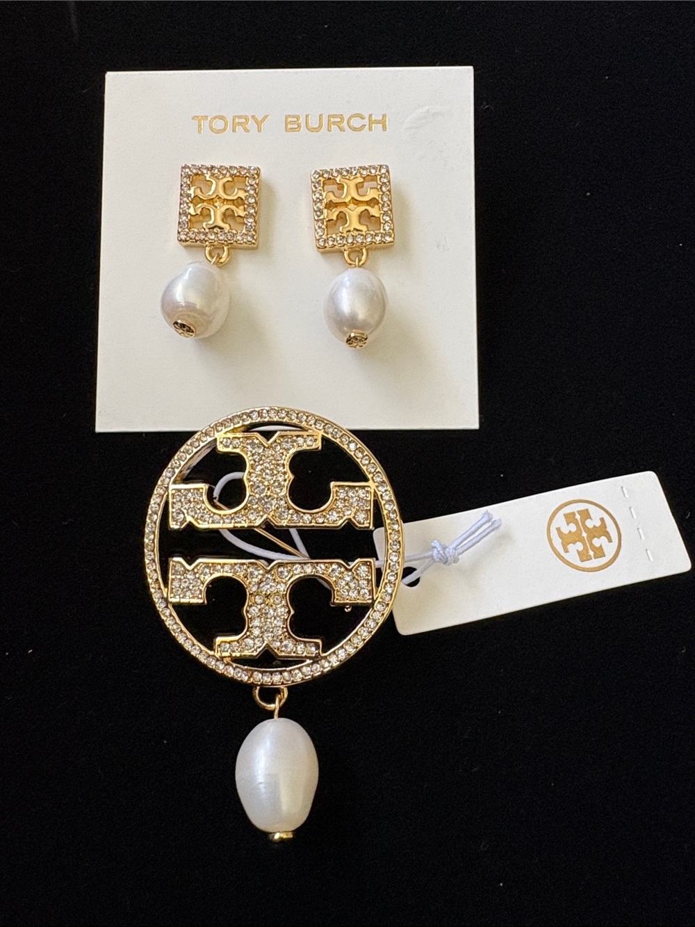 Tory Burch Gold-tone Logo Brooch and Logo Drop Earrings with Pearls